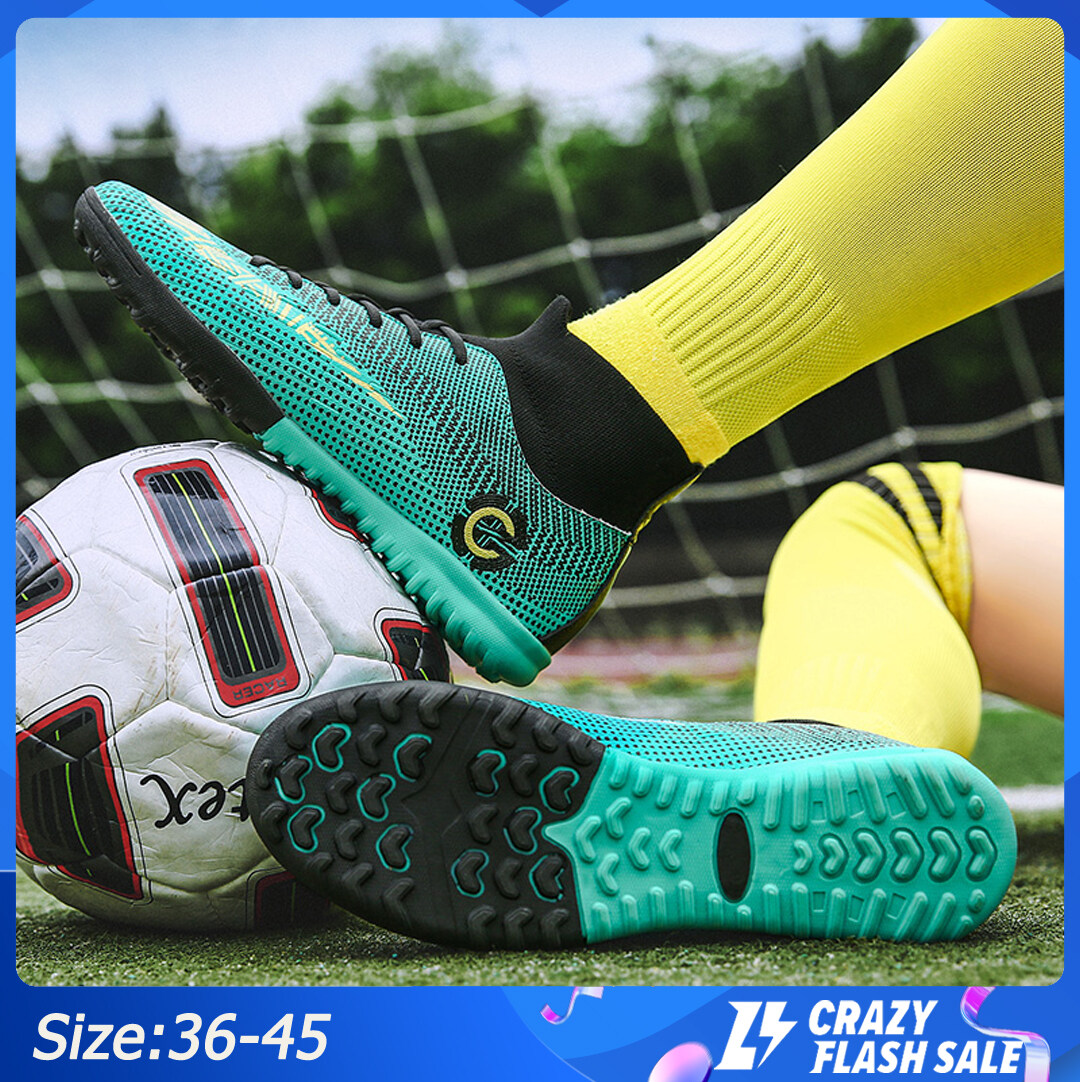 cr7 futsal boots