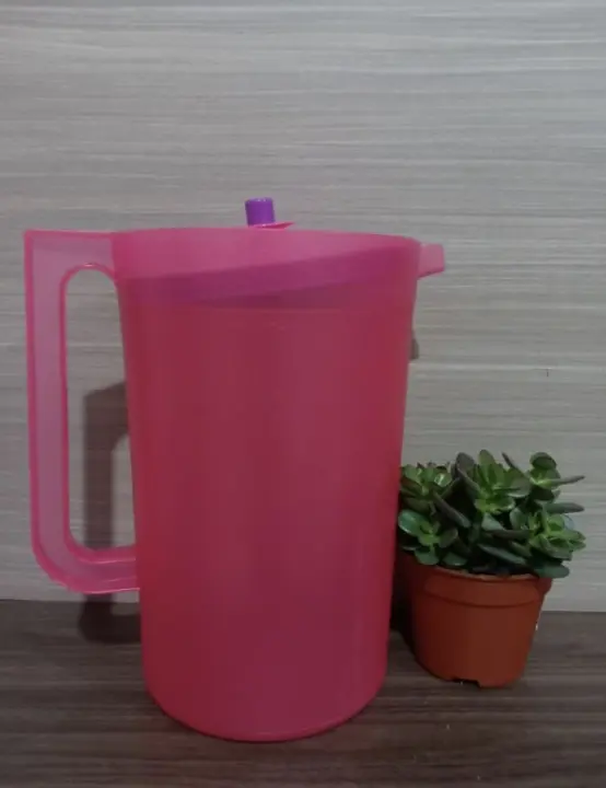 Tupperware Giant Pitcher 4.2L Pink - 1pc