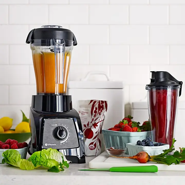 Vitamix Certified Reconditioned S30 Vitamix S30 S-Series Blender, Professional-Grade, 40oz. Container, Black Vitamix S30 Personal Blender in Red