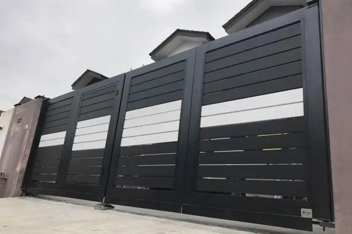 FULLSET TRACKLESS SYSTEM C/W AUTOGATE SYSTEM MOTOR FOLDING TYPE GATE 13~18FT